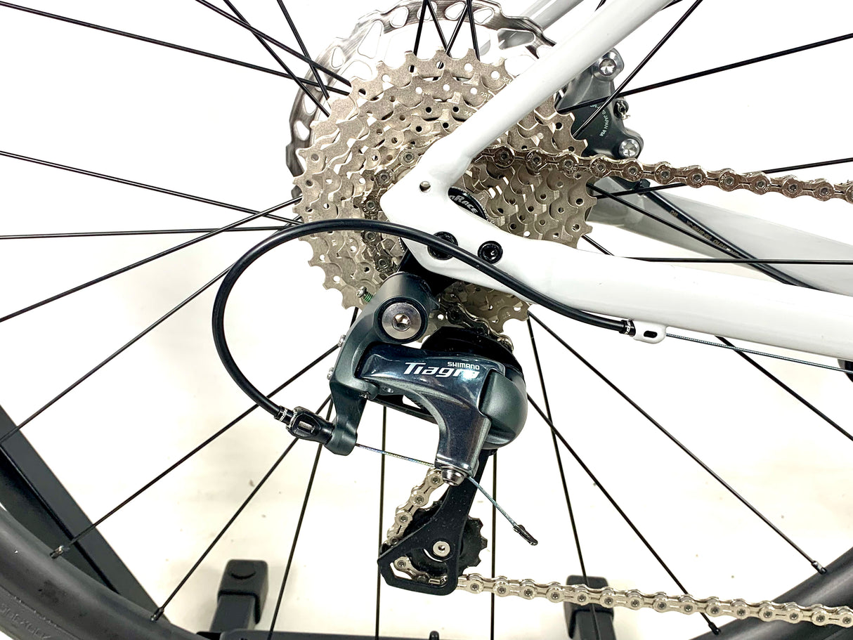 2025 Specialized Allez Sport E5 Alloy Road Bike Shimano 10-Speed Size: 56cm