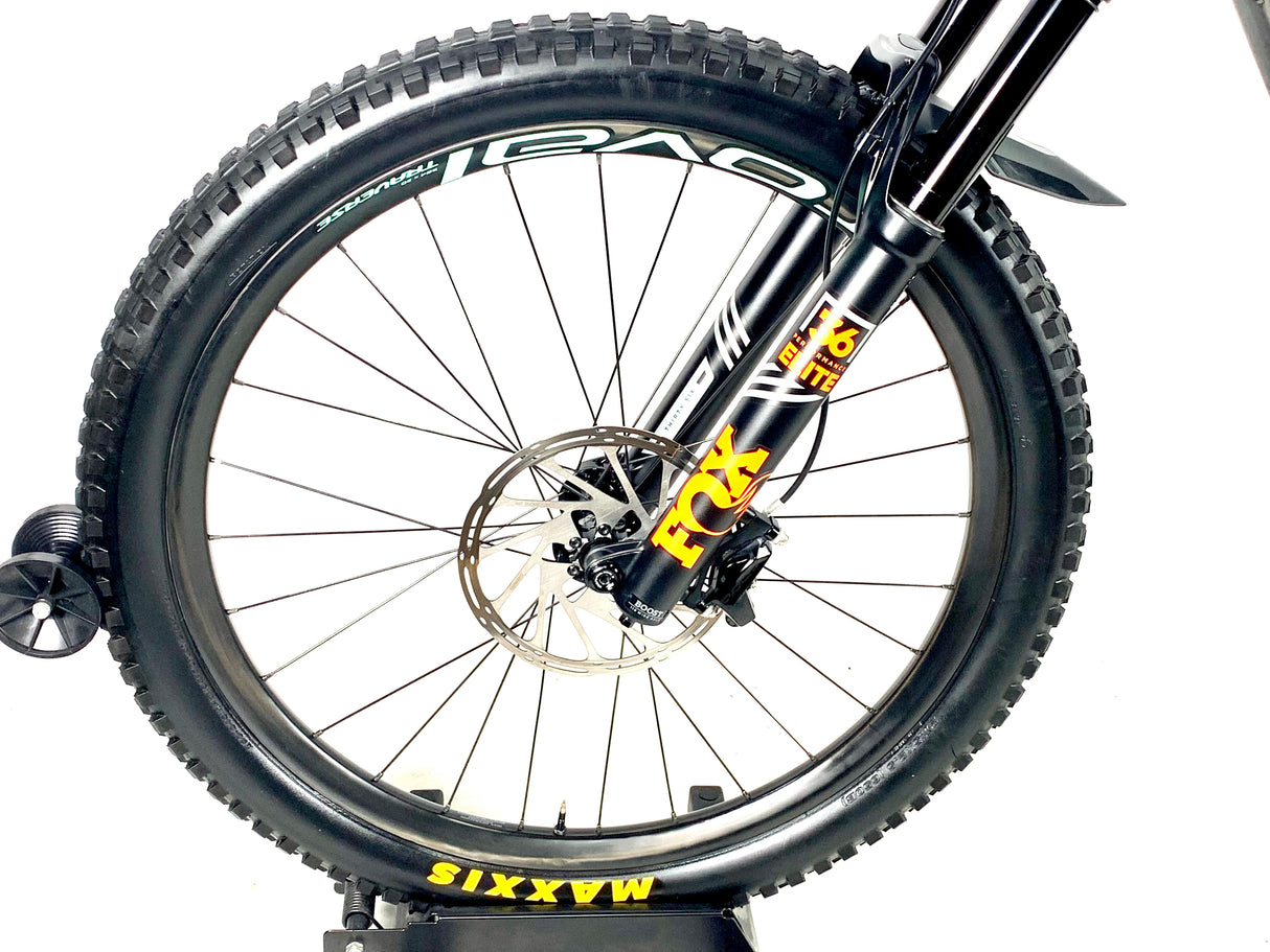 2020 Specialized Stumpjumper Evo Pro 27.5 SRAM 1X12 Roval Carbon Wheels Size: S3 (Med)