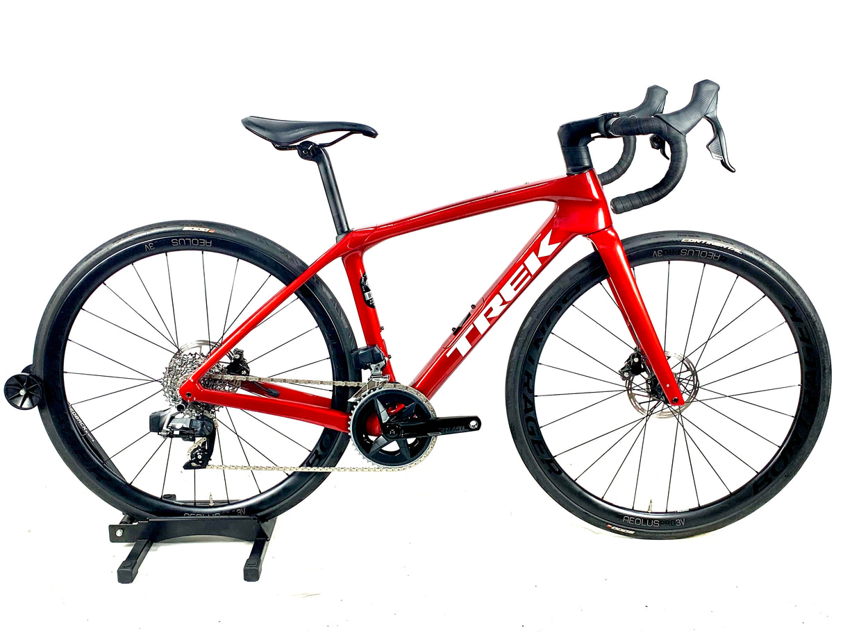 2024 Trek Domane SL 6 SRAM Rival AXS 12-Speed Bontrager Carbon Wheels Size: 50cm