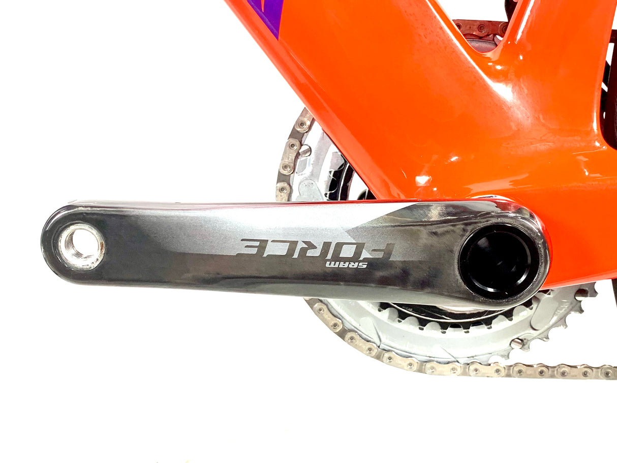 Canyon Aeroad CF SLX 8 Force AXS 12 Speed DT Swiss Wheels Size: Medium