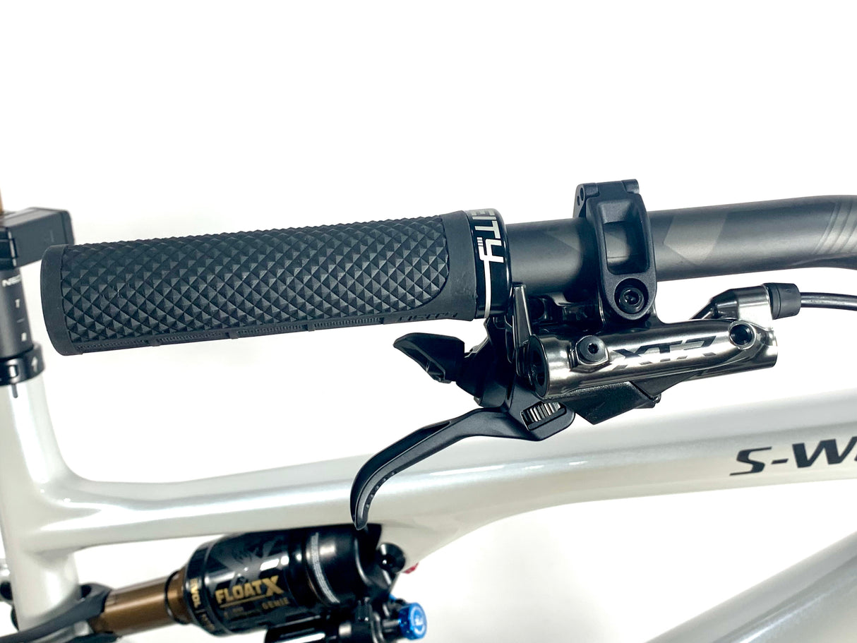 2026 Specialized S-Works Stumpjumper 15 Evo XTR Di2 Roval Carbon Wheels Size: S4 (Preowned)