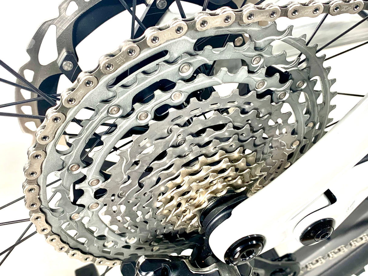 2026 Specialized S-Works Stumpjumper 15 Evo XTR Di2 Roval Carbon Wheels Size: S4 (Preowned)