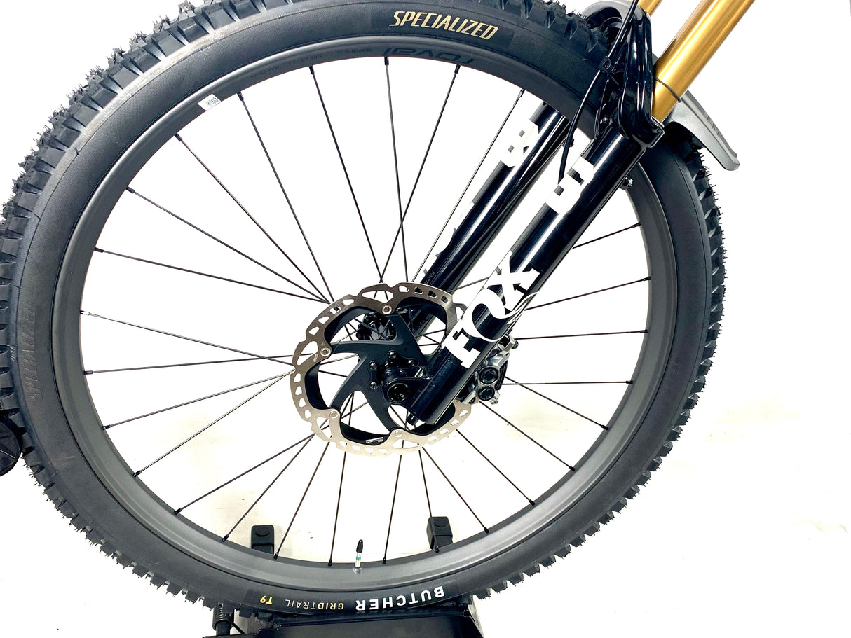 2026 Specialized S-Works Stumpjumper 15 Evo XTR Di2 Roval Carbon Wheels Size: S4 (Preowned)