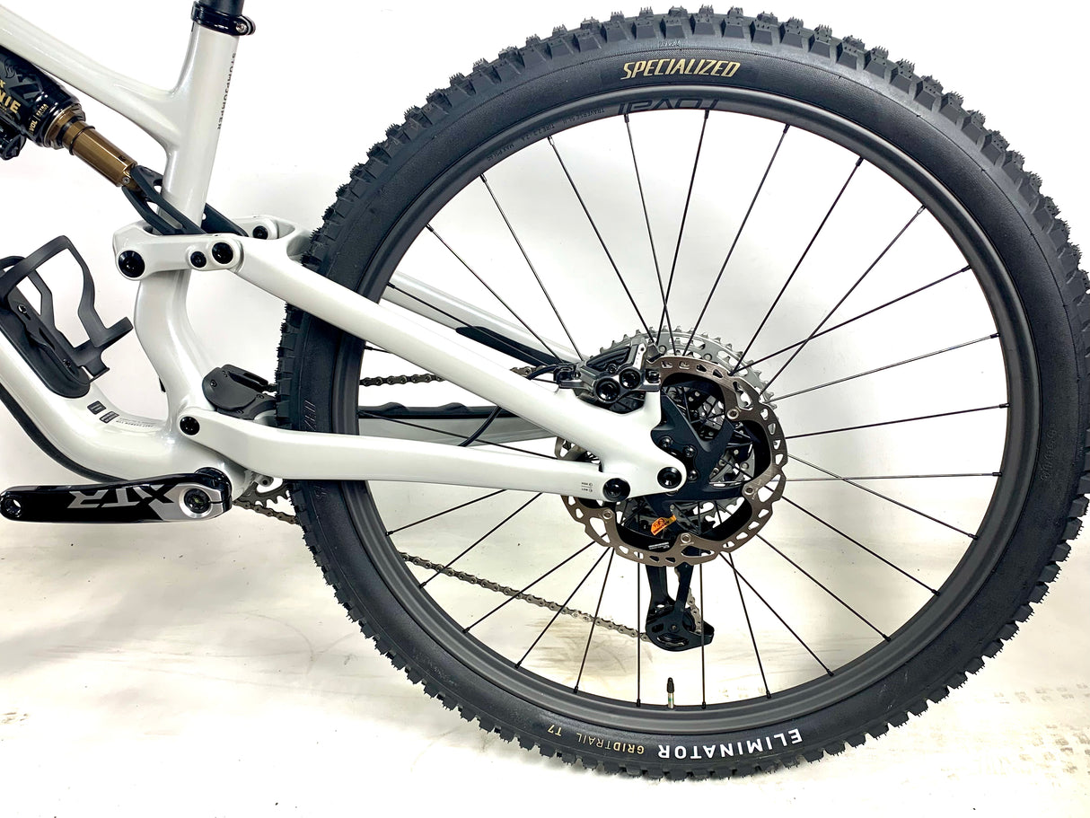 2026 Specialized S-Works Stumpjumper 15 Evo XTR Di2 Roval Carbon Wheels Size: S4 (Preowned)