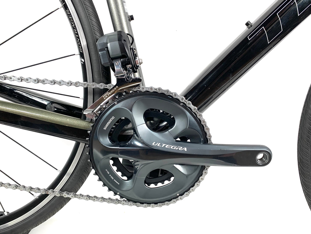 2013 Trek Domane 5.9 Carbon Ultegra Di2 10 Speed Bontrager Alloy Wheels Size: 60cm