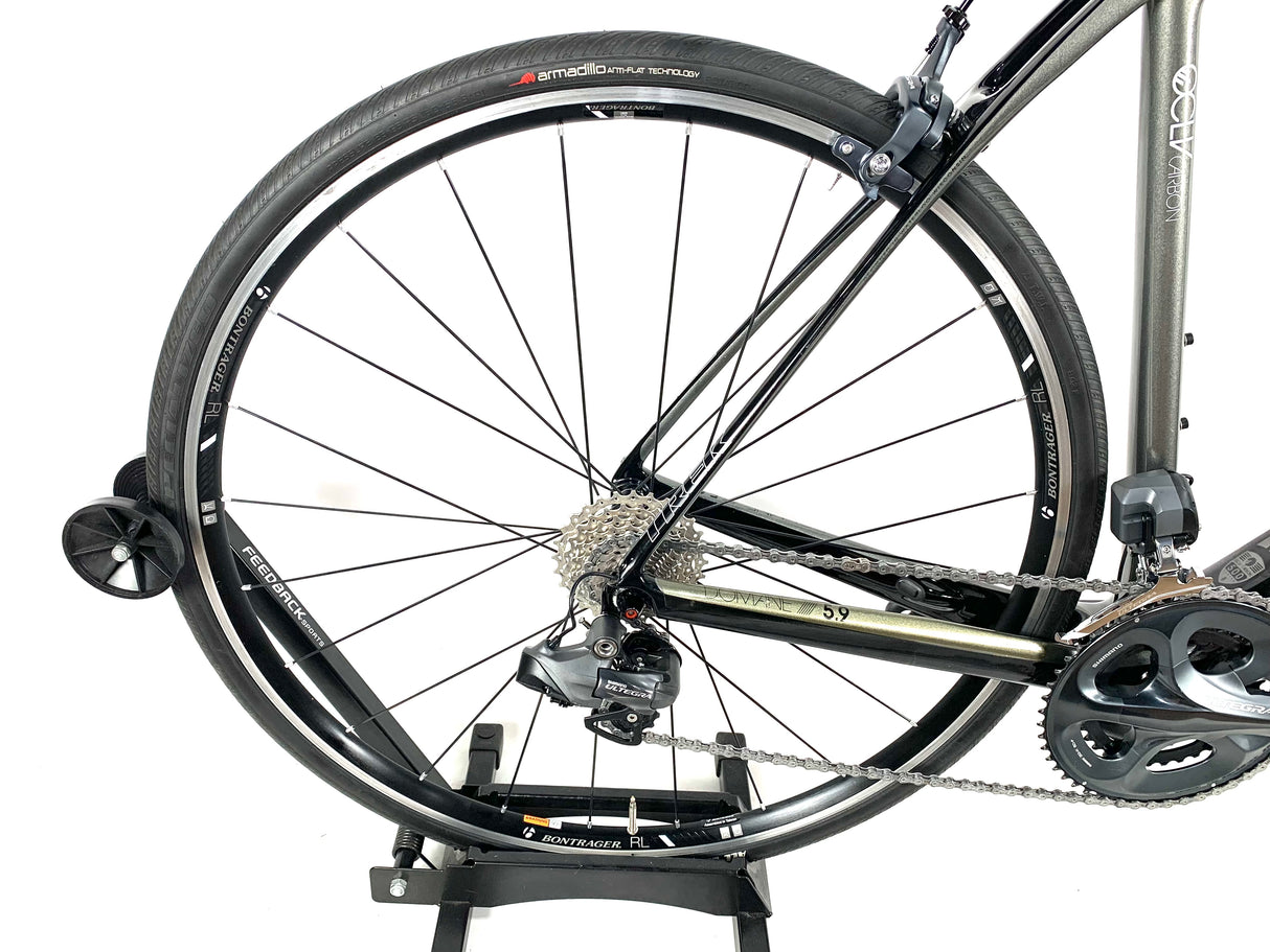 2013 Trek Domane 5.9 Carbon Ultegra Di2 10 Speed Bontrager Alloy Wheels Size: 60cm