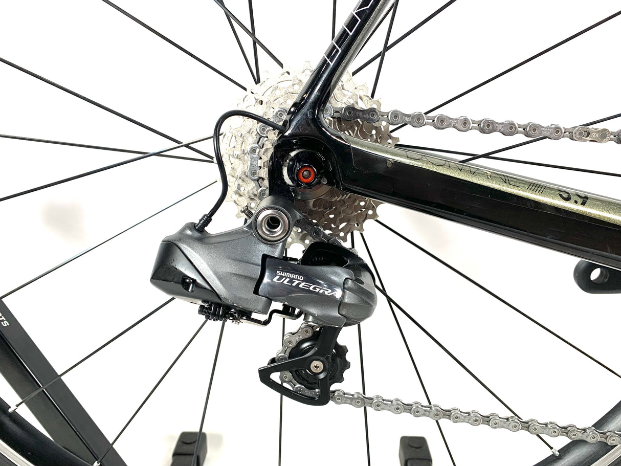 2013 Trek Domane 5.9 Carbon Ultegra Di2 10 Speed Bontrager Alloy Wheels Size: 60cm