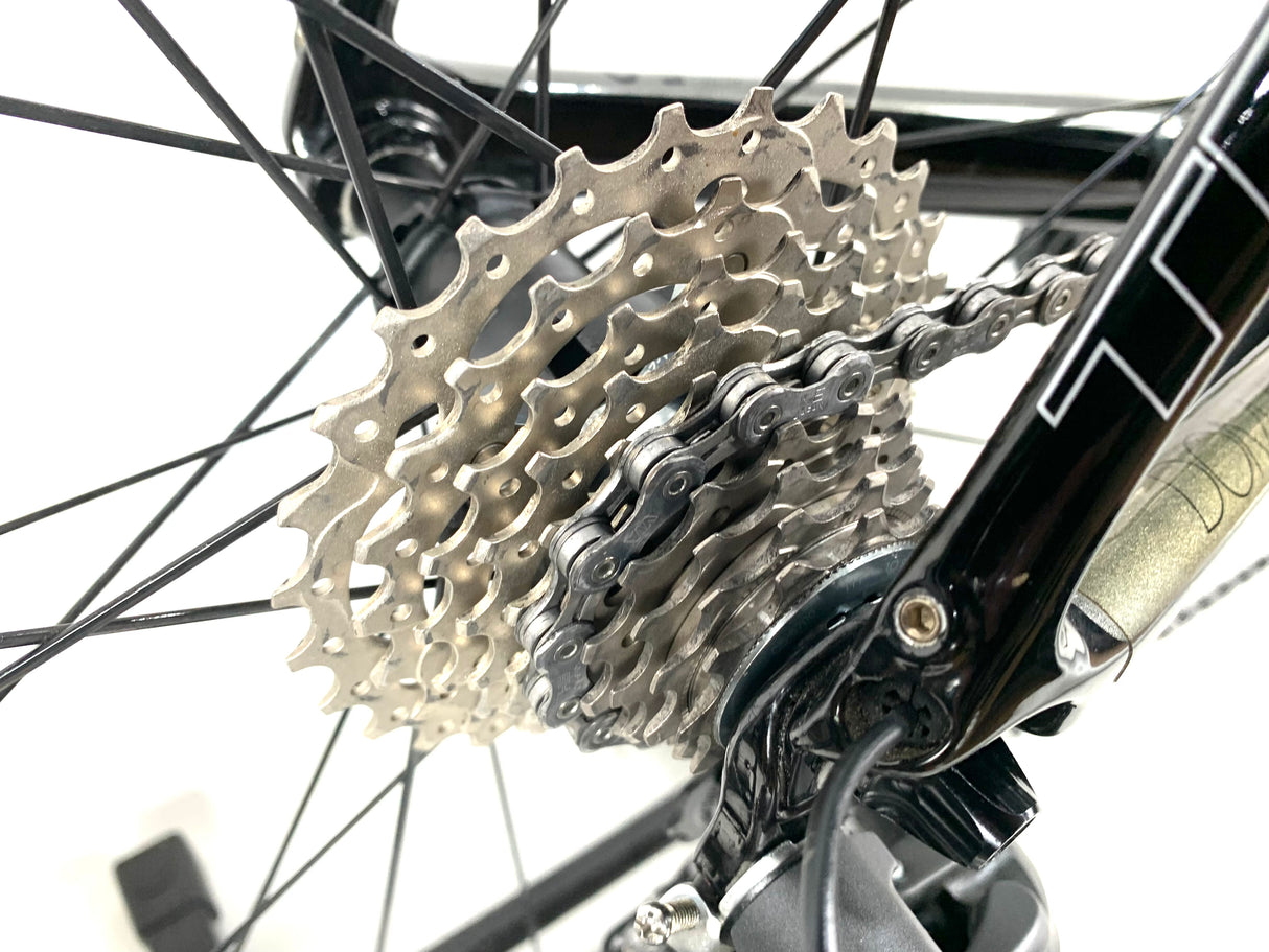 2013 Trek Domane 5.9 Carbon Ultegra Di2 10 Speed Bontrager Alloy Wheels Size: 60cm