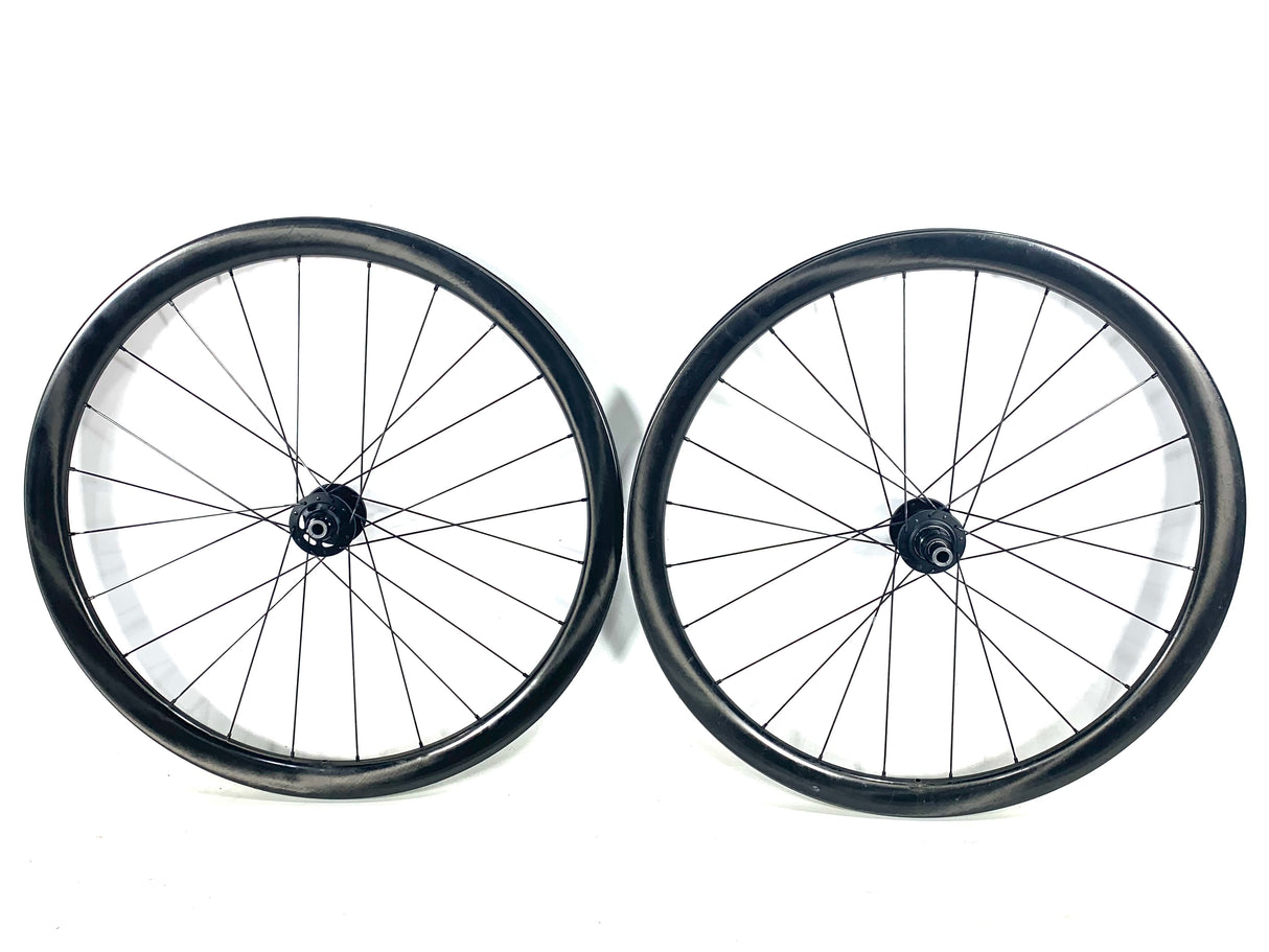 HED Vanquish 4 Carbon Clincher/Tubeless Disc Chris King Hubs SRAM XDR 11/12 Speed