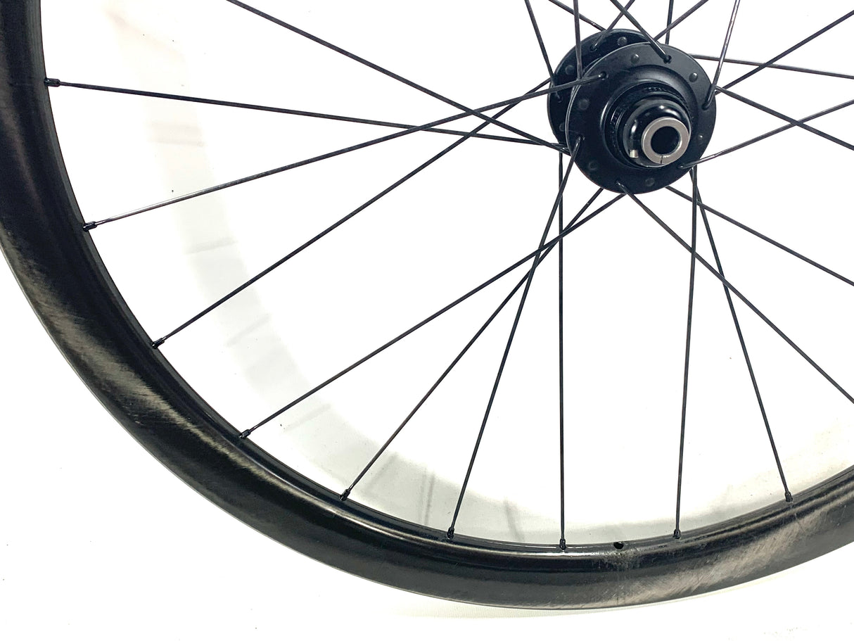 HED Vanquish 4 Carbon Clincher/Tubeless Disc Chris King Hubs SRAM XDR 11/12 Speed