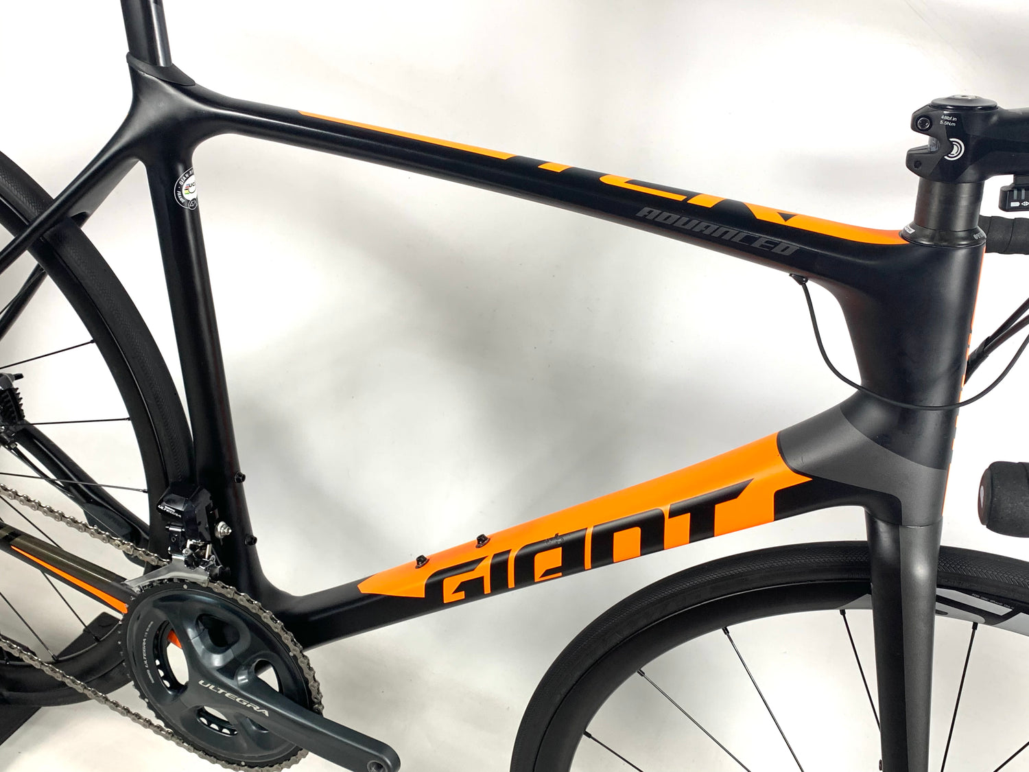 2017 Giant TCR Advanced Pro 1 Disc Carbon Ultegra Di2 Giant Carbon Wheels Size: Large