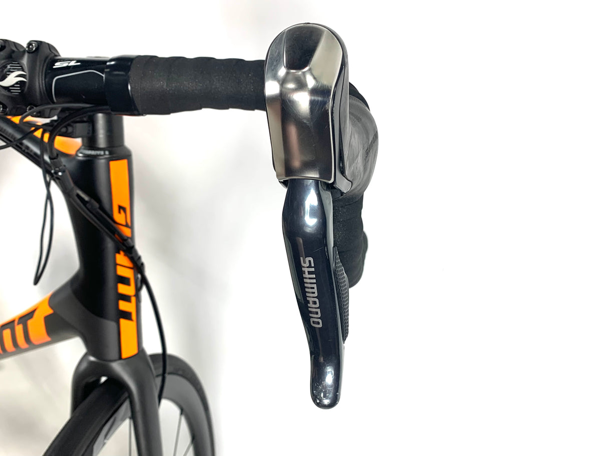 2017 Giant TCR Advanced Pro 1 Disc Carbon Ultegra Di2 Giant Carbon Wheels Size: Large