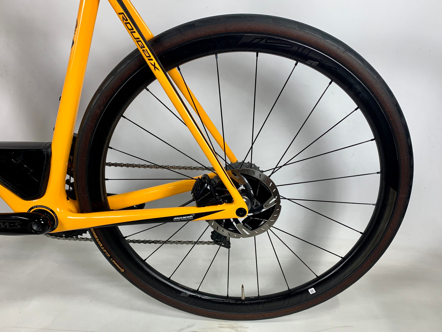 2018 Specialized S-Works Roubaix Dura Ace Di2 11 Speed Roval Carbon Wheels Size: 61cm