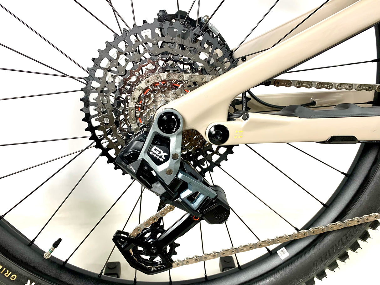 2026 Specialized Turbo Kenevo SL 2 Expert SRAM GX AXS 1X12 Size: S4 (Preowned)