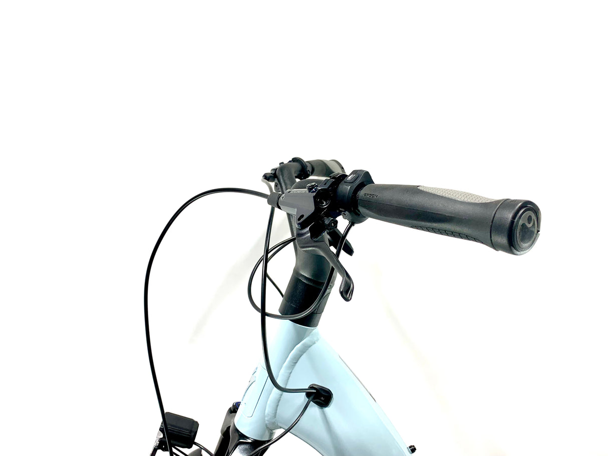 2025 Specialized Turbo Como 4.0 IGH E-Bike Size: Medium (Preowned)