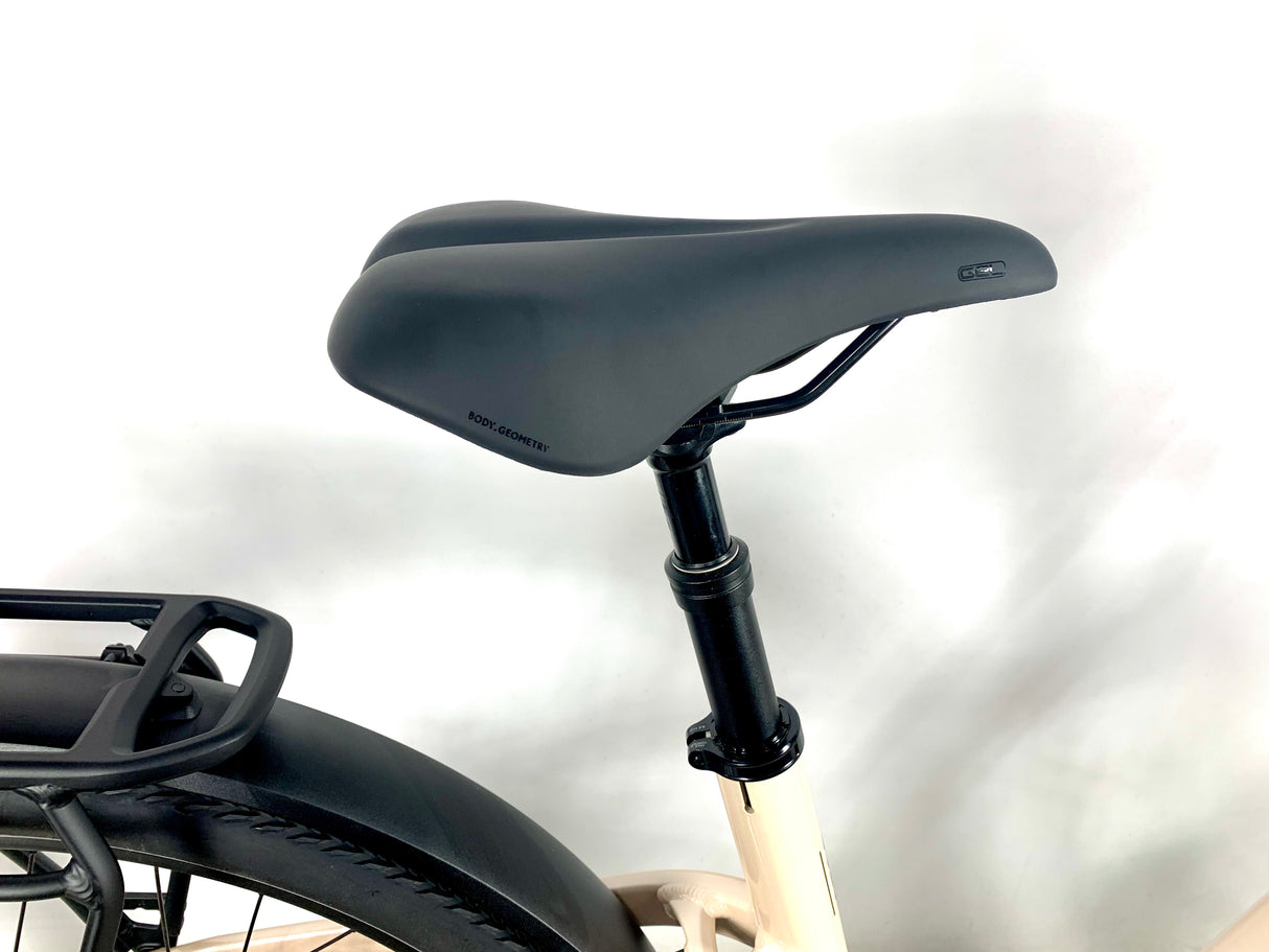 2025 Specialized Turbo Como 4.0 IGH E-Bike Size: Small (PreOwned)