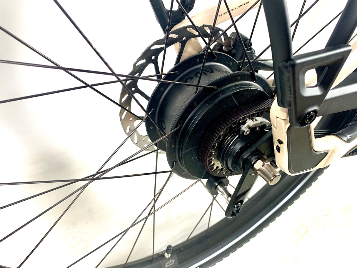 2025 Specialized Turbo Como 4.0 IGH E-Bike Size: Small (PreOwned)