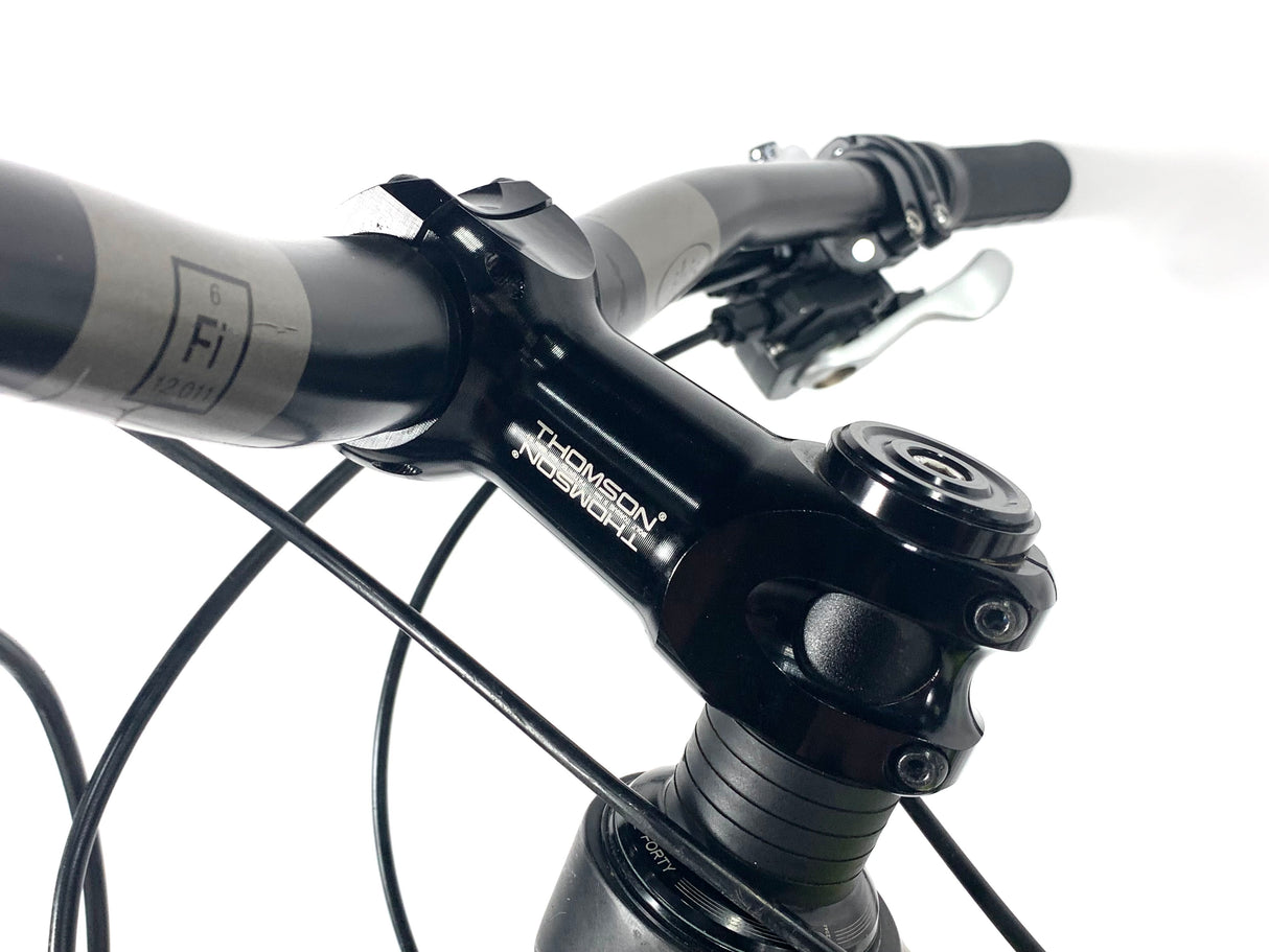 2014 Ibis Mojo HDR 650b Carbon Shimano XT 2X10 Speed Ibis 27.5 Carbon Wheels Size: L