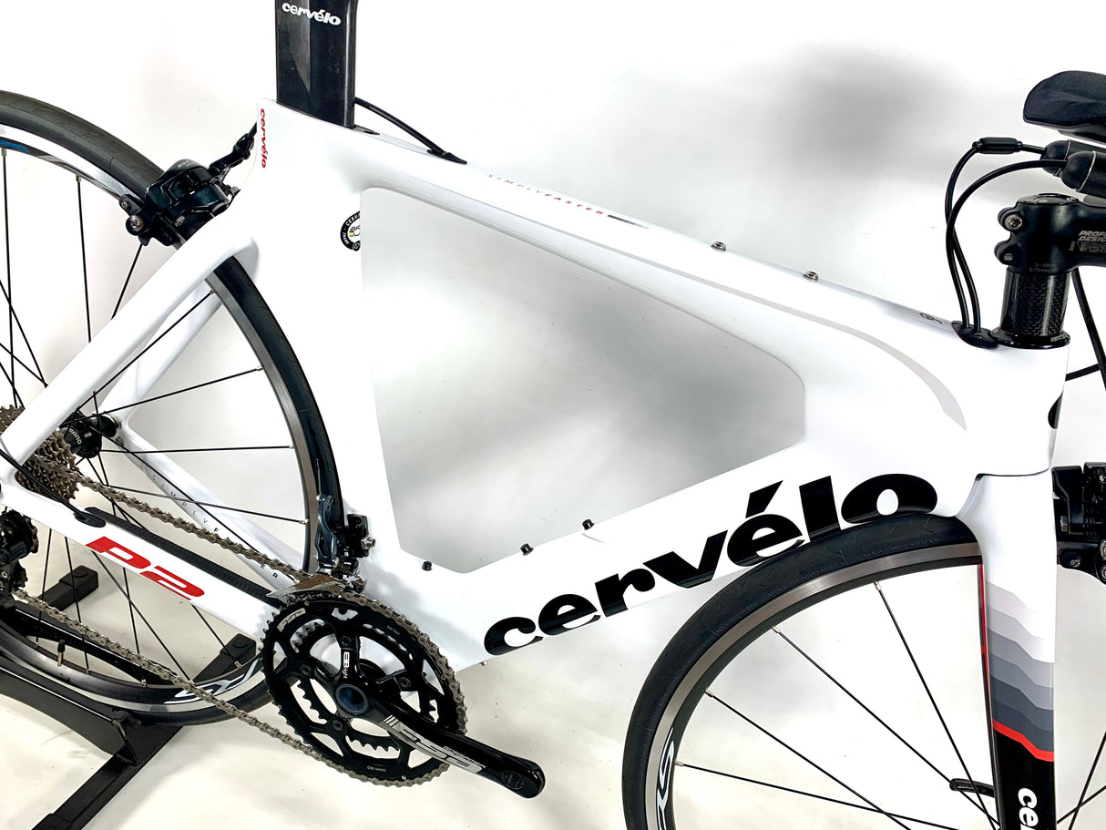 2016 Cervelo P2 Carbon Ultegra/ 105 11 Speed Components Shimano Wheels Size: 48cm