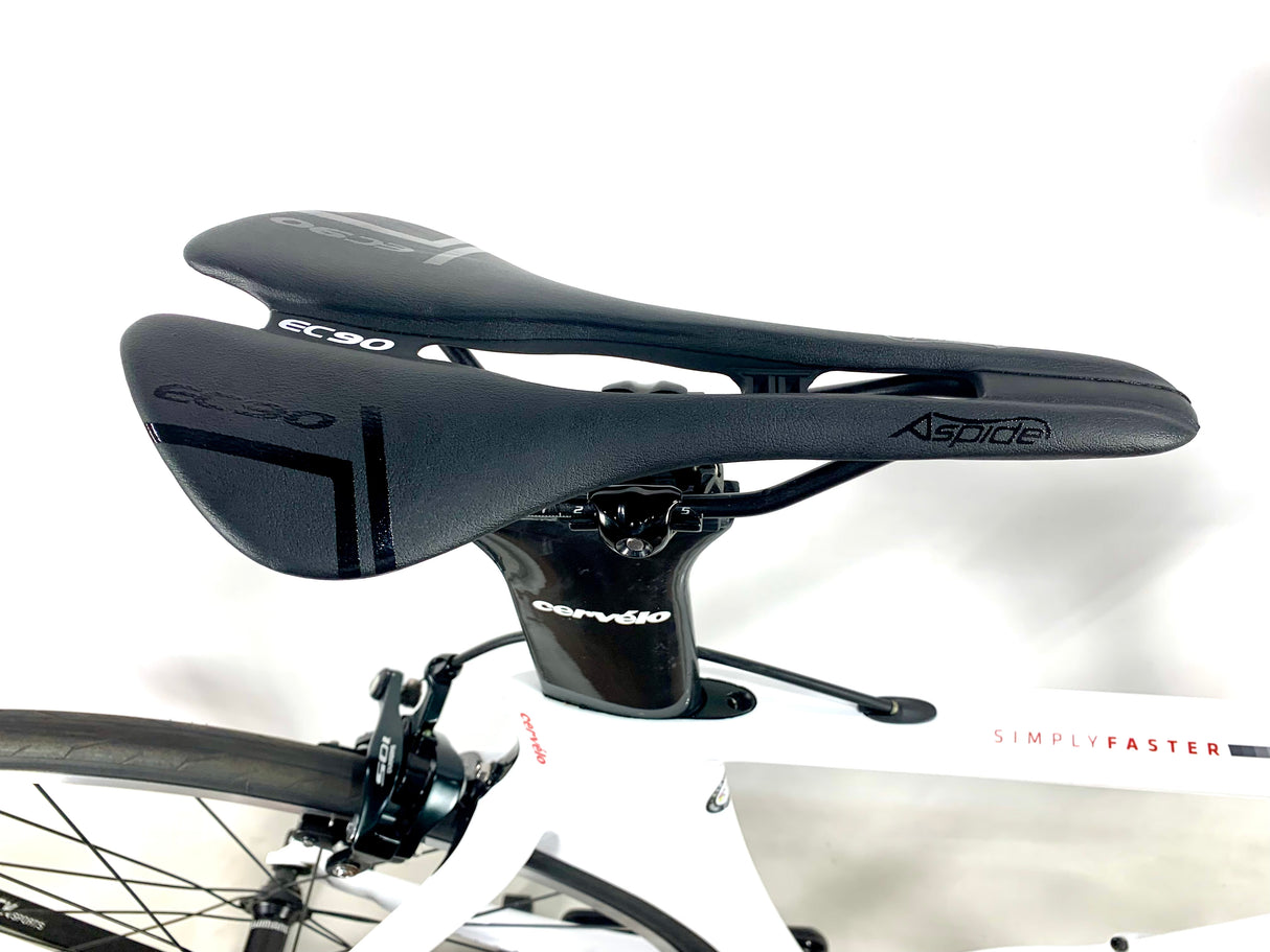 2016 Cervelo P2 Carbon Ultegra/ 105 11 Speed Components Shimano Wheels Size: 48cm