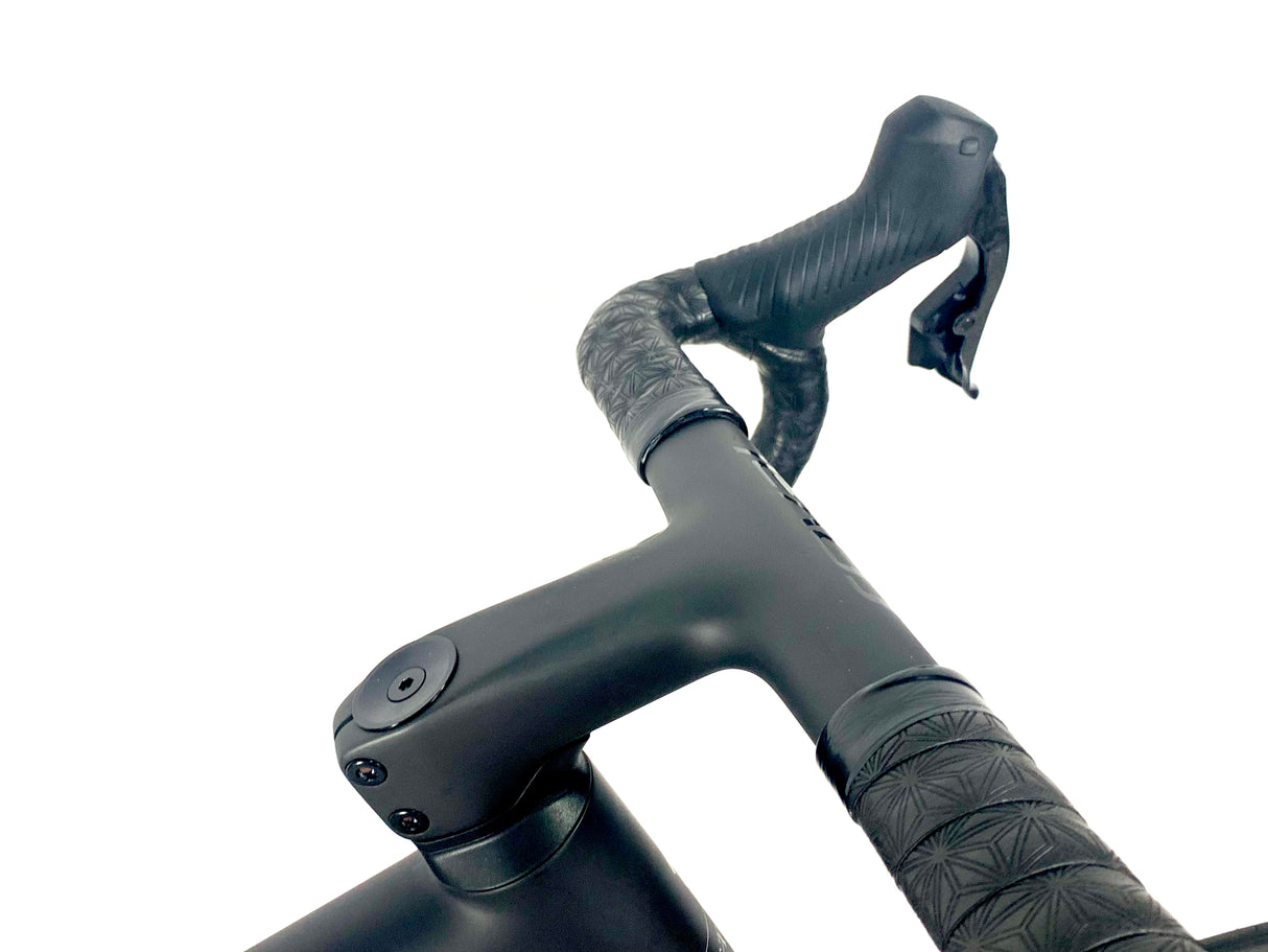 2026 Specialized S-Works Aethos 2 Sram Red AXS 2X12 Size: 56cm (Preowned)