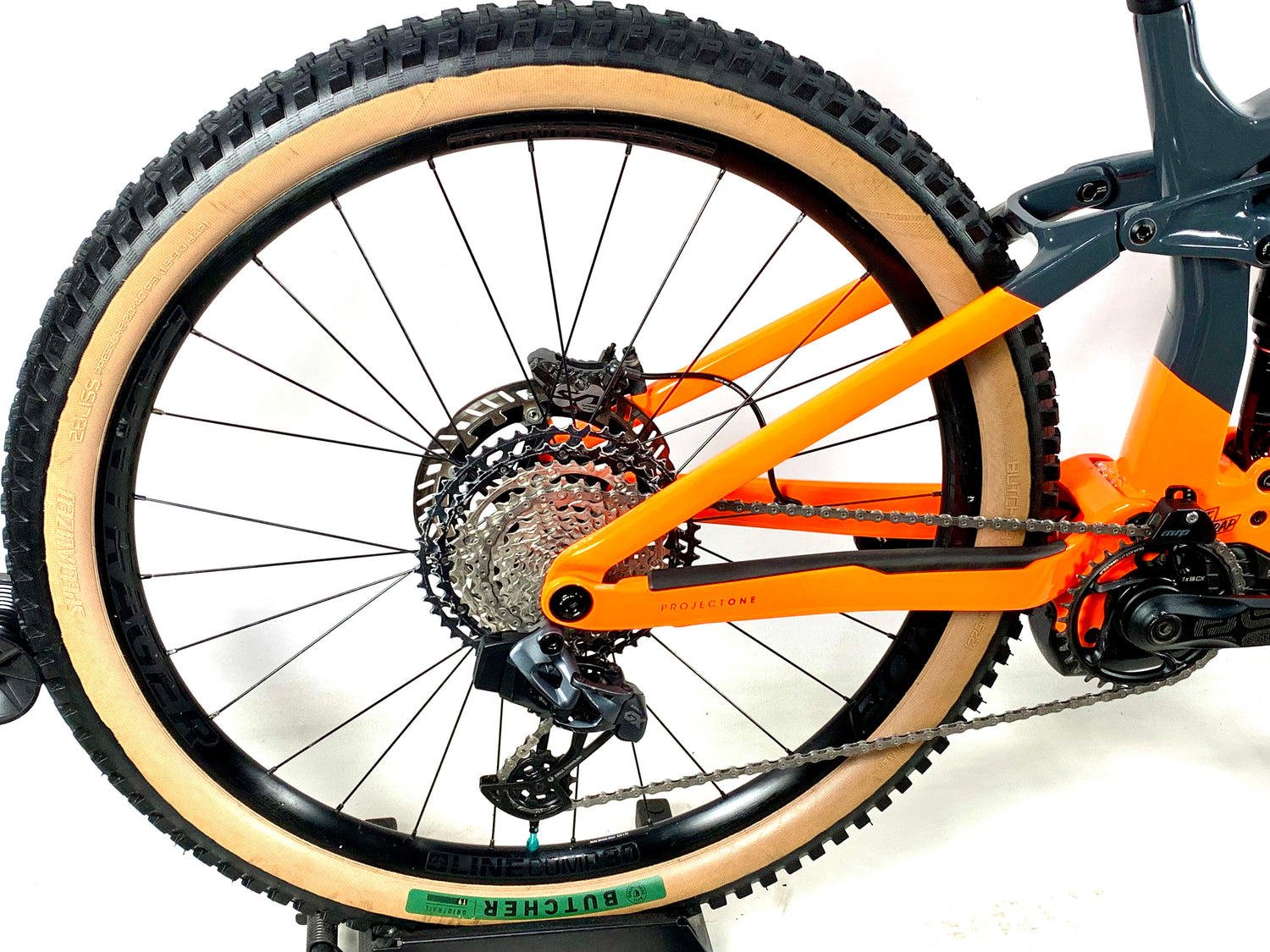 2020 Trek Rail 9.8 Full Suspension E-Mountain Bontrager 29er Alloy Wheels Size: Large