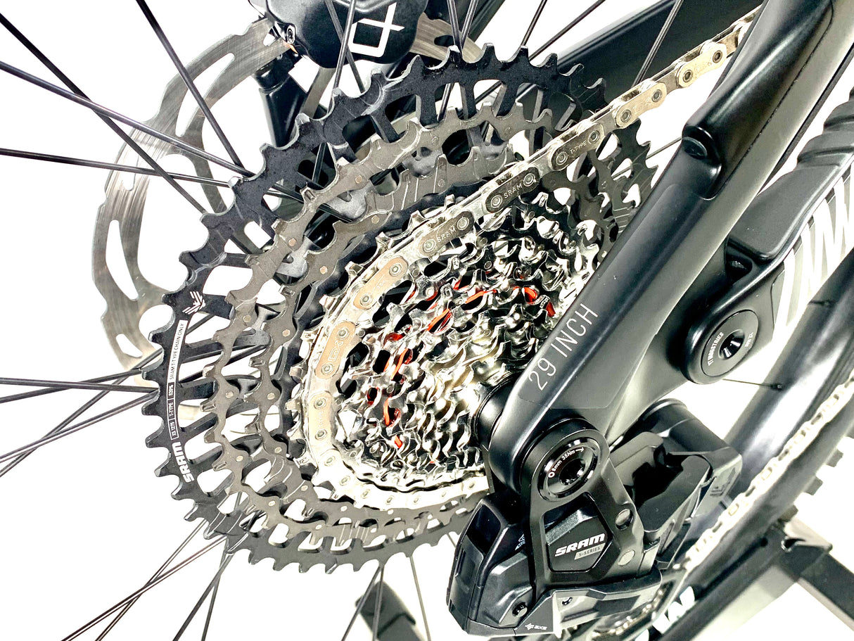 NEW 2025 YT Decoy SN 29 Core 3 Carbon E-Bike Sram AXS 1X12 Size: Small