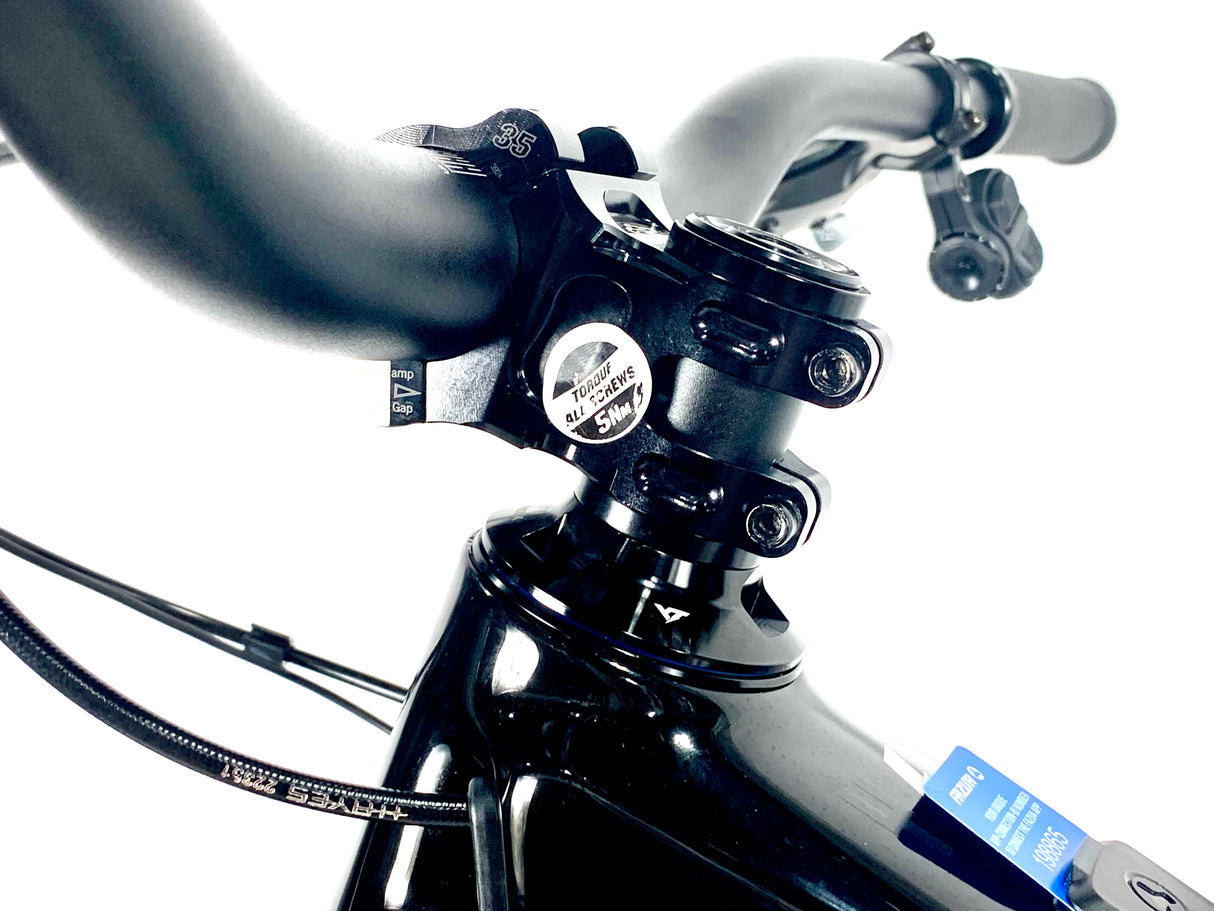 NEW 2025 YT Decoy SN 29 Core 3 Carbon E-Bike Sram AXS 1X12 Size: Small