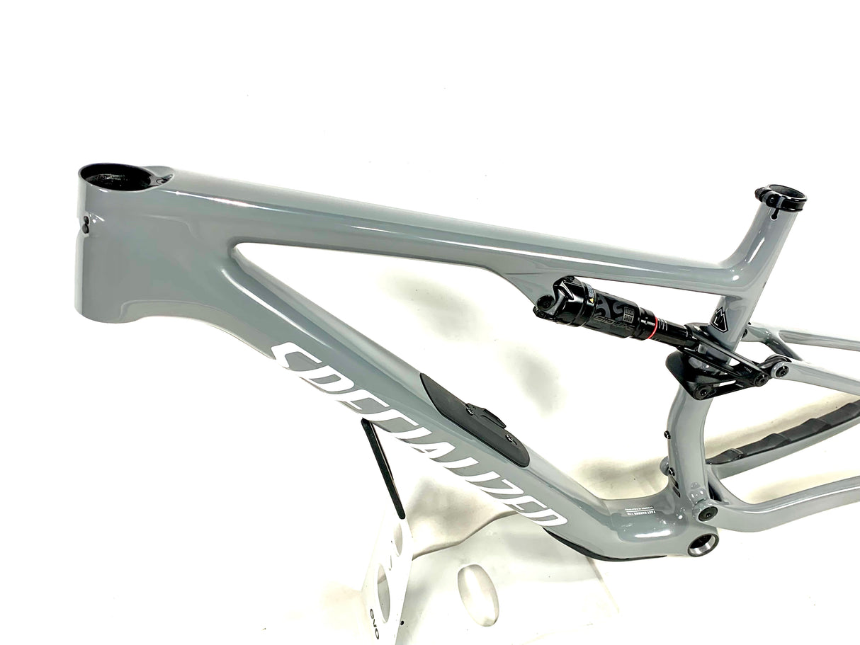 2025 Specialized Epic 8 Frameset Size: Large (Preowned)