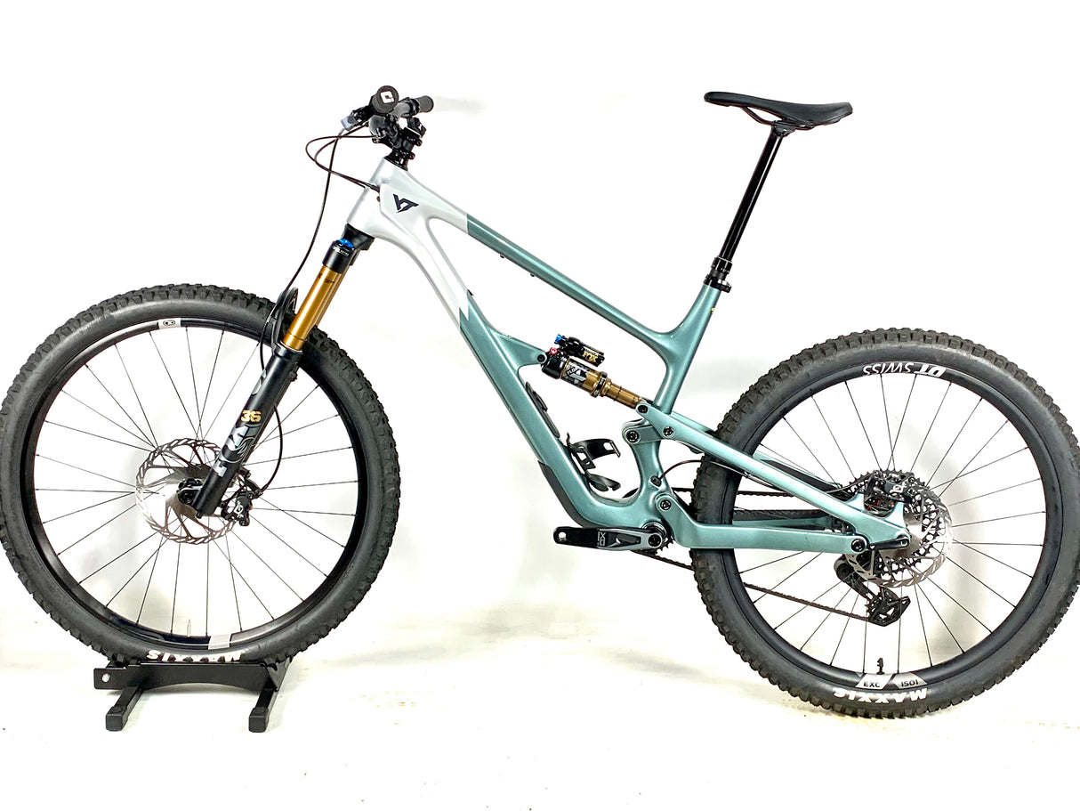 2025 YT Jeffsy Core 4 Sram X0 AXS 1X12 29 Wheels Size: XXL (Preowned)