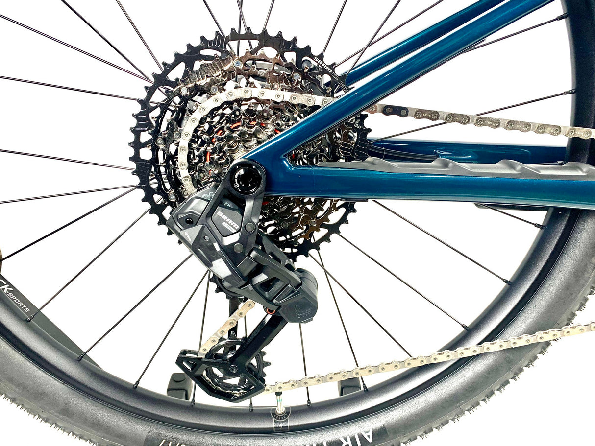 2026 Specialized Epic 8 Comp SRAM AXS 1X12 Size: Med (Preowned)