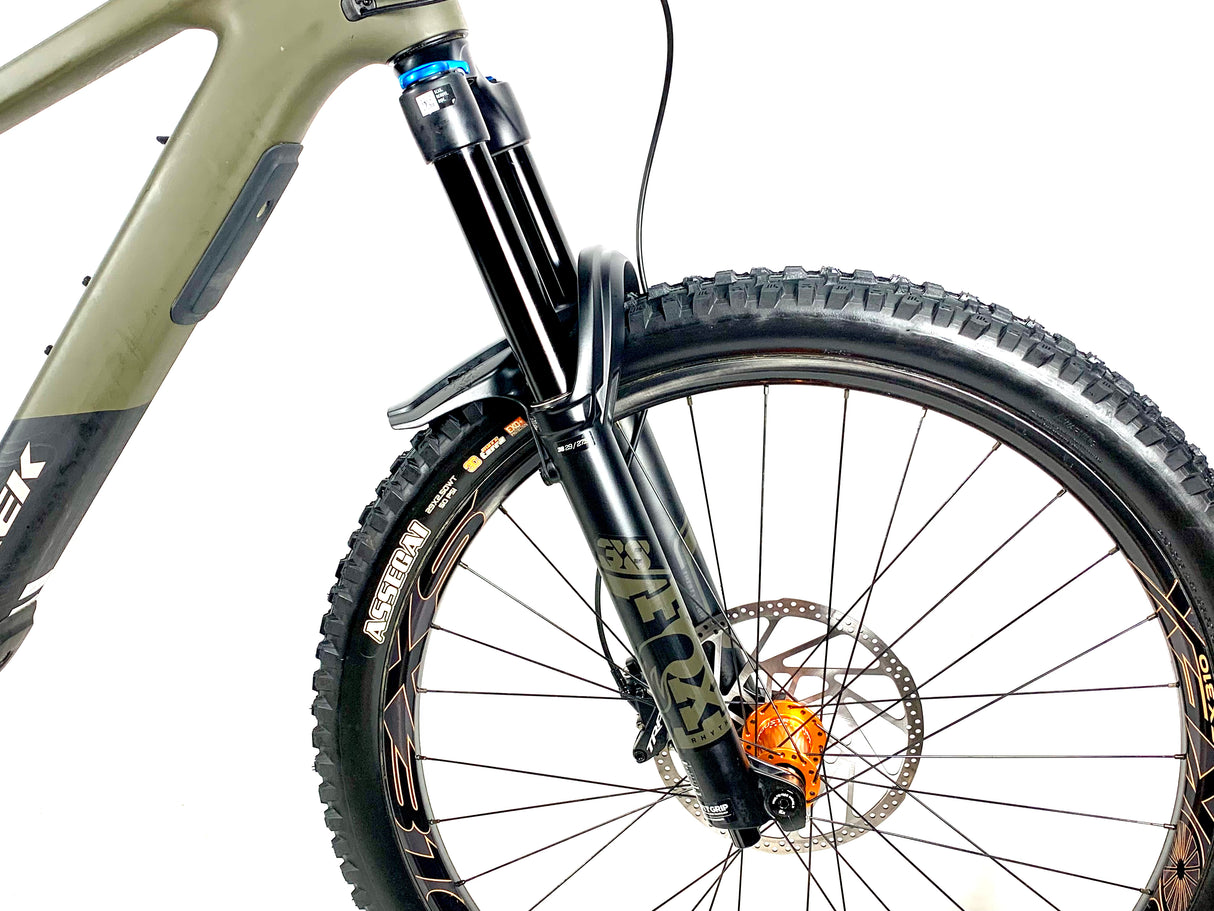 2025 Trek Slash+ 9.7 Carbon Sram GX 1X12 SpokeX Carbon Wheels Size: Large (Preowned)