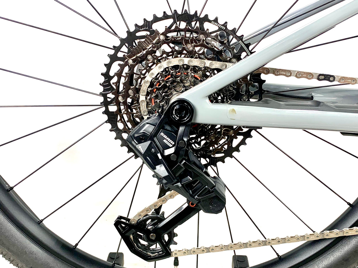 2025 Specialized Epic 8 Comp 29 SRAM AXS 1X12 Size: Small (Preowned)