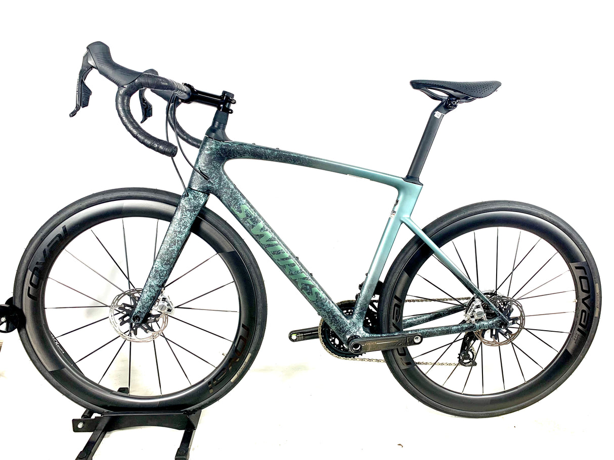2026 Specialized S-Works Roubaix SL8 Sram Size: 56cm (Preowned)
