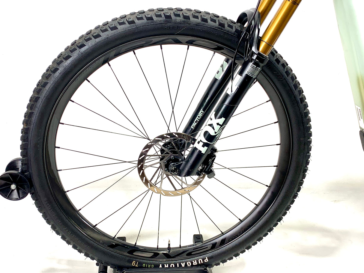 2024 Specialized Epic 8 Evo Pro SRAM X0 AXS Size: Small (Preowned)