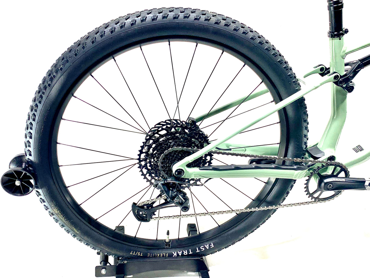 2026 Specialized Chisel SRAM NX 1X12 Size: Medium (Preowned)