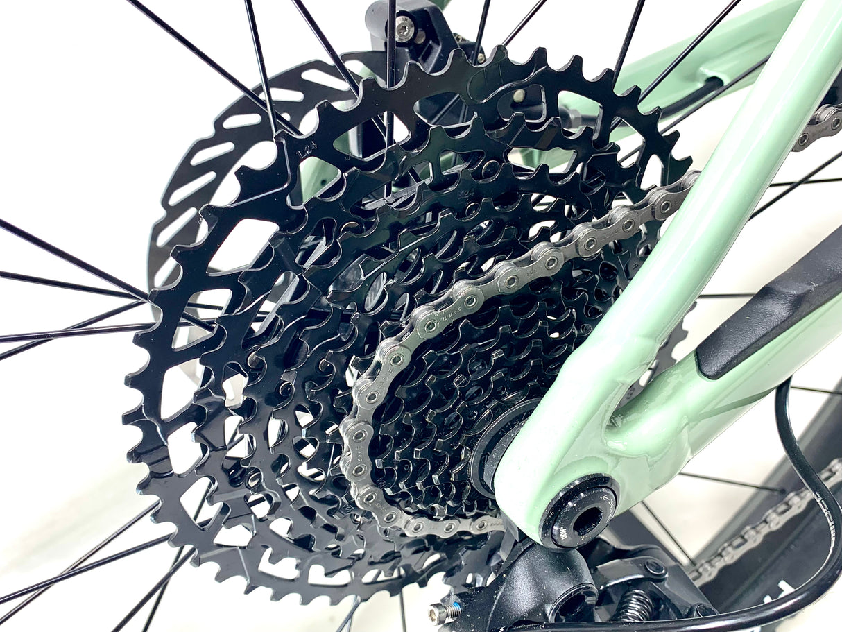 2026 Specialized Chisel SRAM NX 1X12 Size: Medium (Preowned)