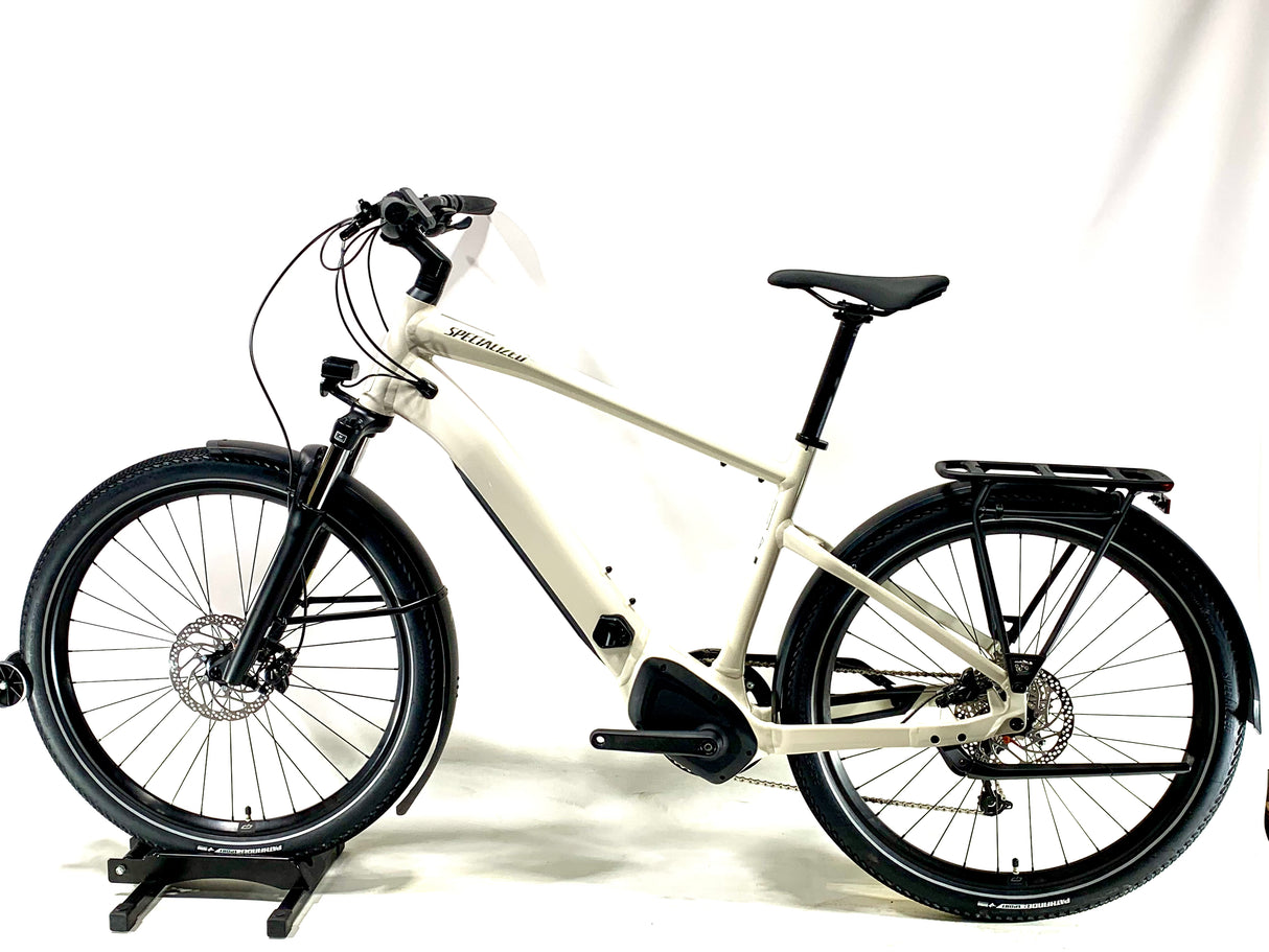 2023 Specialized Turbo Vado 3.0 E-Bike Size: XL (Preowned)