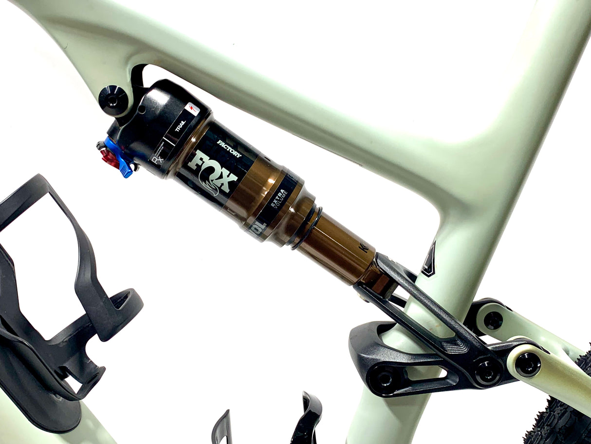 2024 Specialized Epic 8 Evo Pro SRAM X0 AXS Size: XL (Preowned)