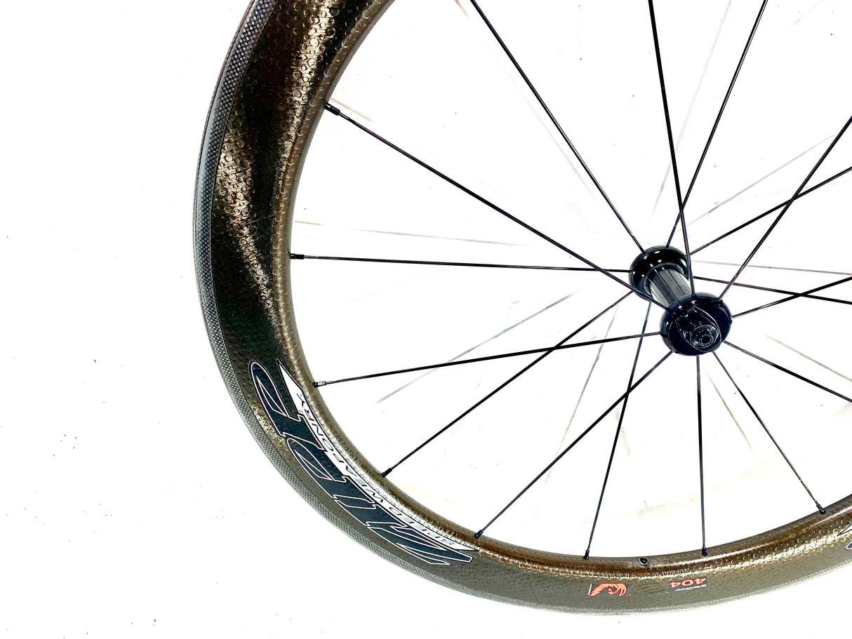 Zipp 404 Firecrest Carbon Clincher Wheelset Rim Brake Shimano/SRAM 10/11 Speed (Preowned)