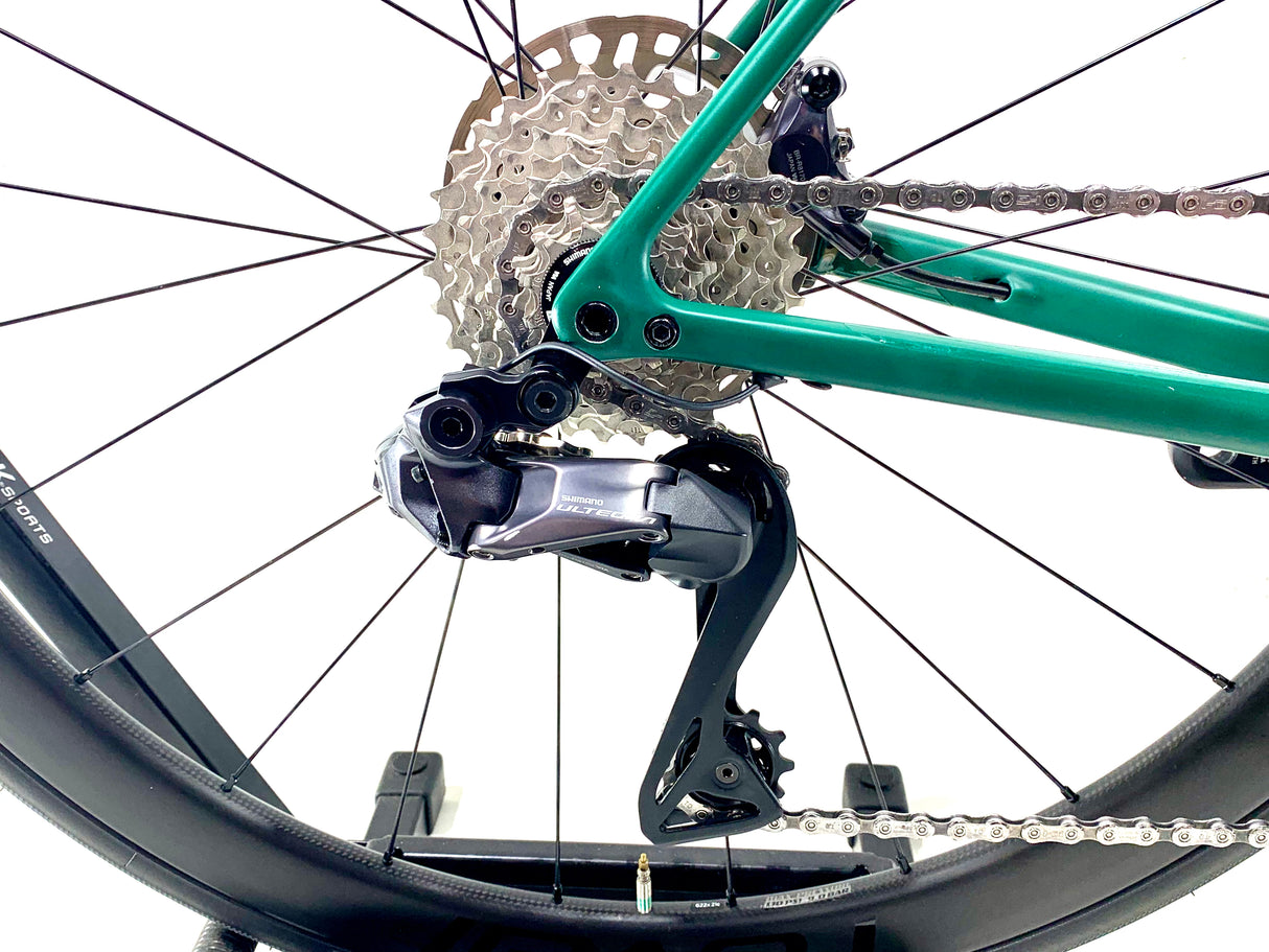 2023 Specialized Aethos Expert Ultegra Di2 12-Speed Size: 56cm (Preowned)