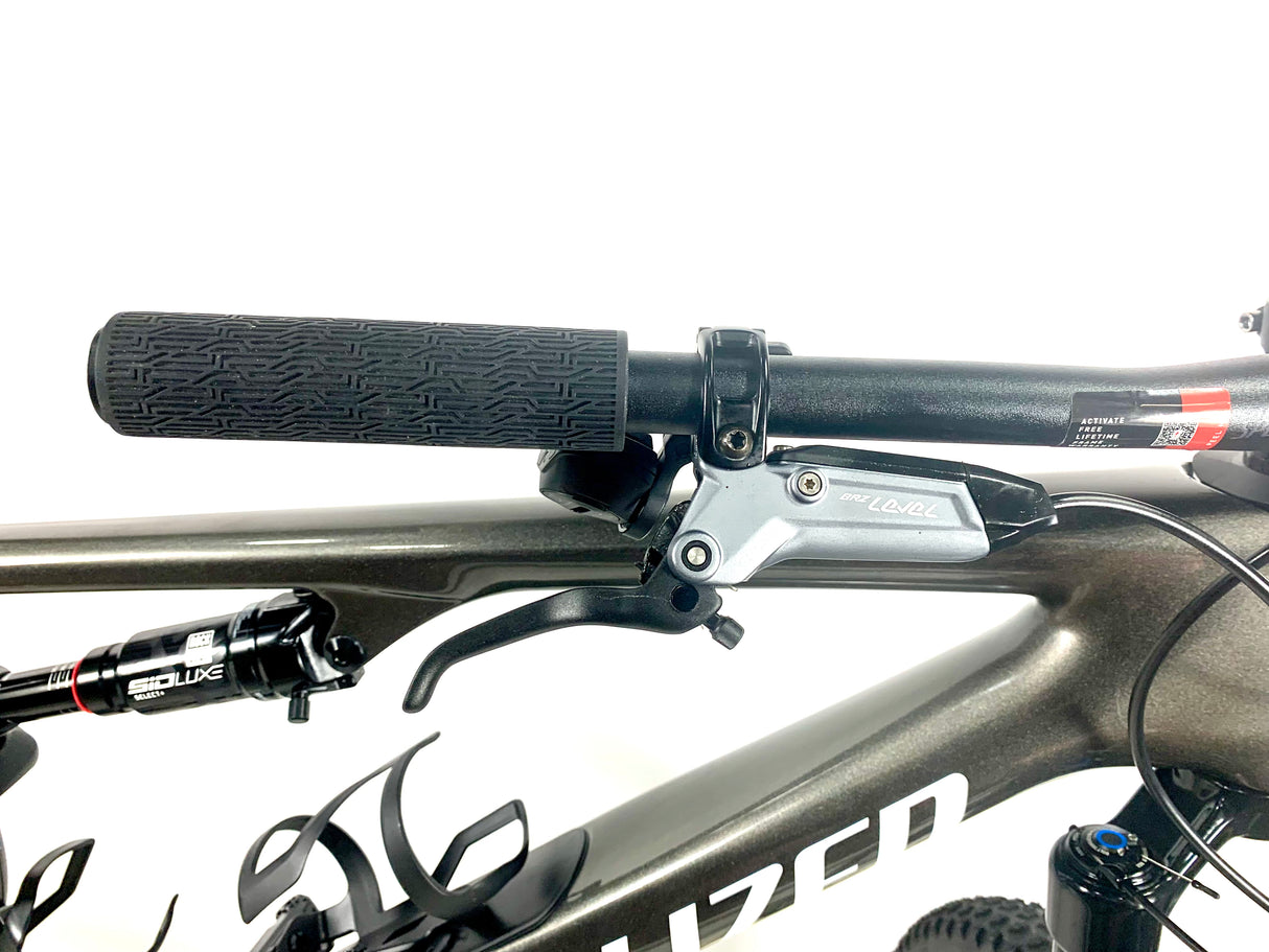 NEW 2024 Specialized Epic 8 Expert SRAM GX AXS 1X12 Roval Wheels Size: Med