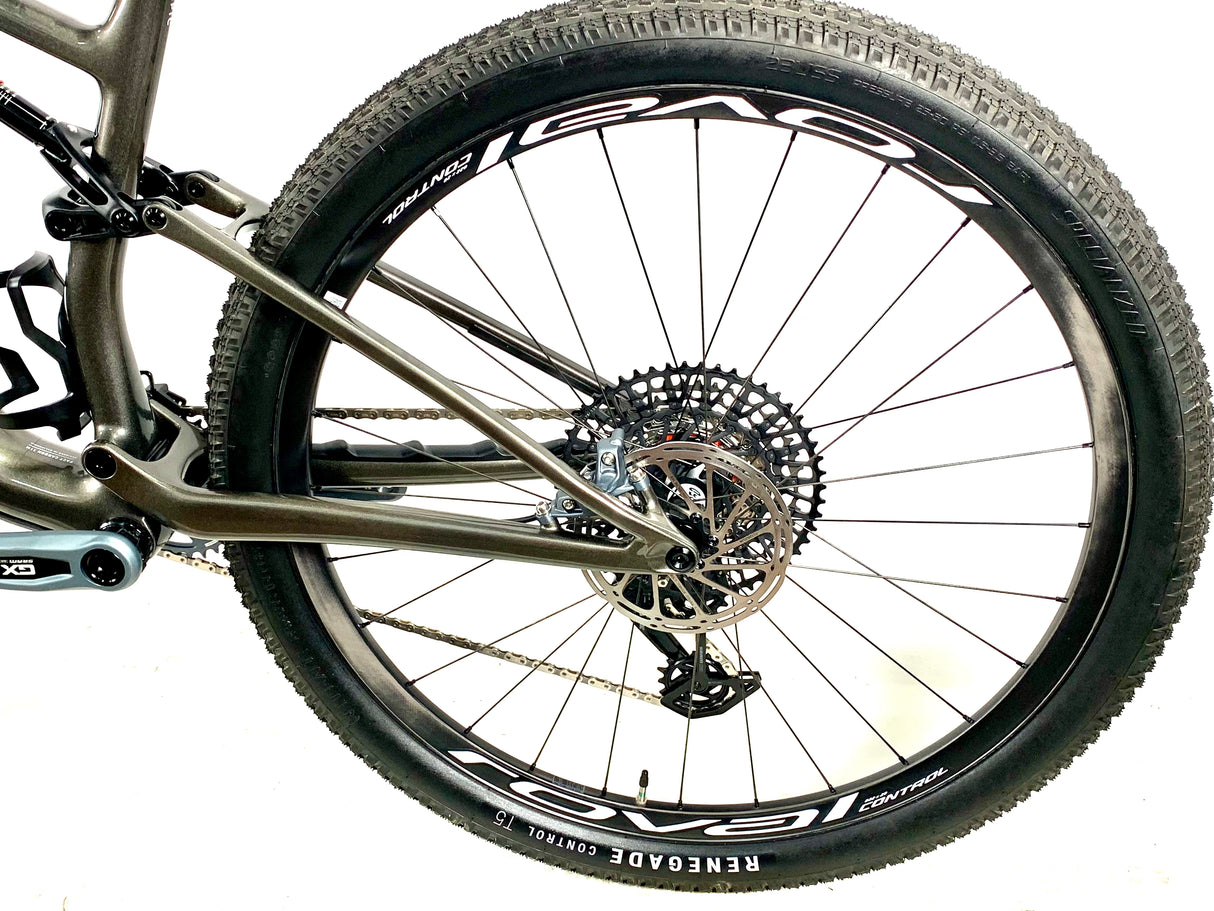 NEW 2024 Specialized Epic 8 Expert SRAM GX AXS 1X12 Roval Wheels Size: Med