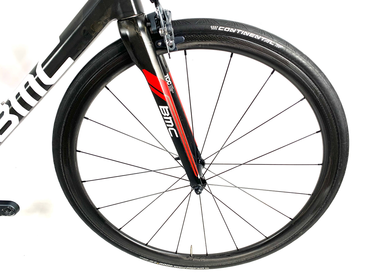 2013 BMC Teammachine SLR01 Carbon Ultegra Di2 11 Speed Carbon Wheels Size: 55cm