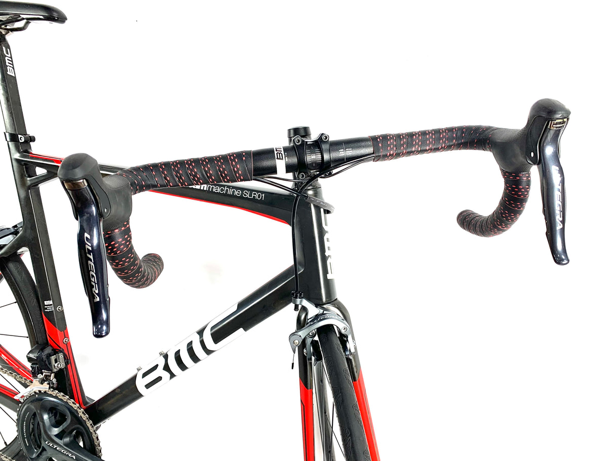 2013 BMC Teammachine SLR01 Carbon Ultegra Di2 11 Speed Carbon Wheels Size: 55cm