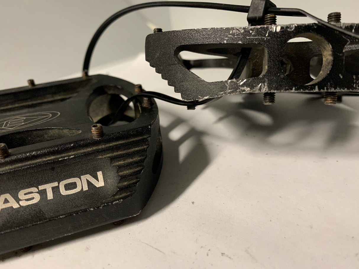 Easton Flatboy Platform Mountain Bike Pedals 9/16 Spindle