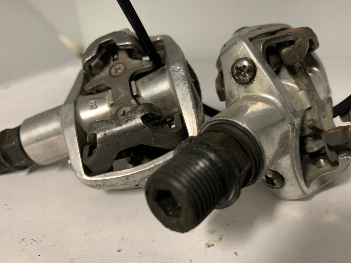 Wellgo WPD 823 Clipless Pedals 9/16 Spindle