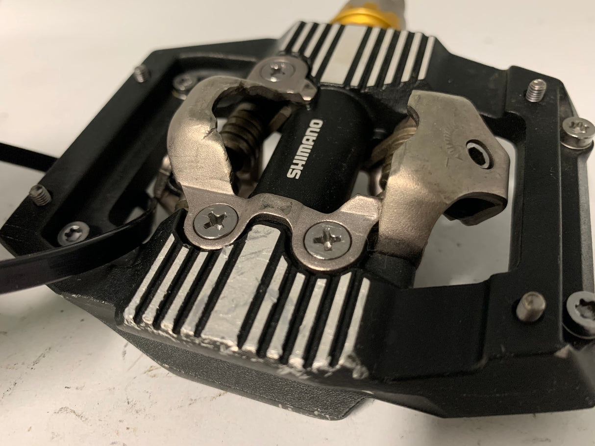 Shimano Saint PD M820 Mountain Bike Pedals 9/16 Spindle