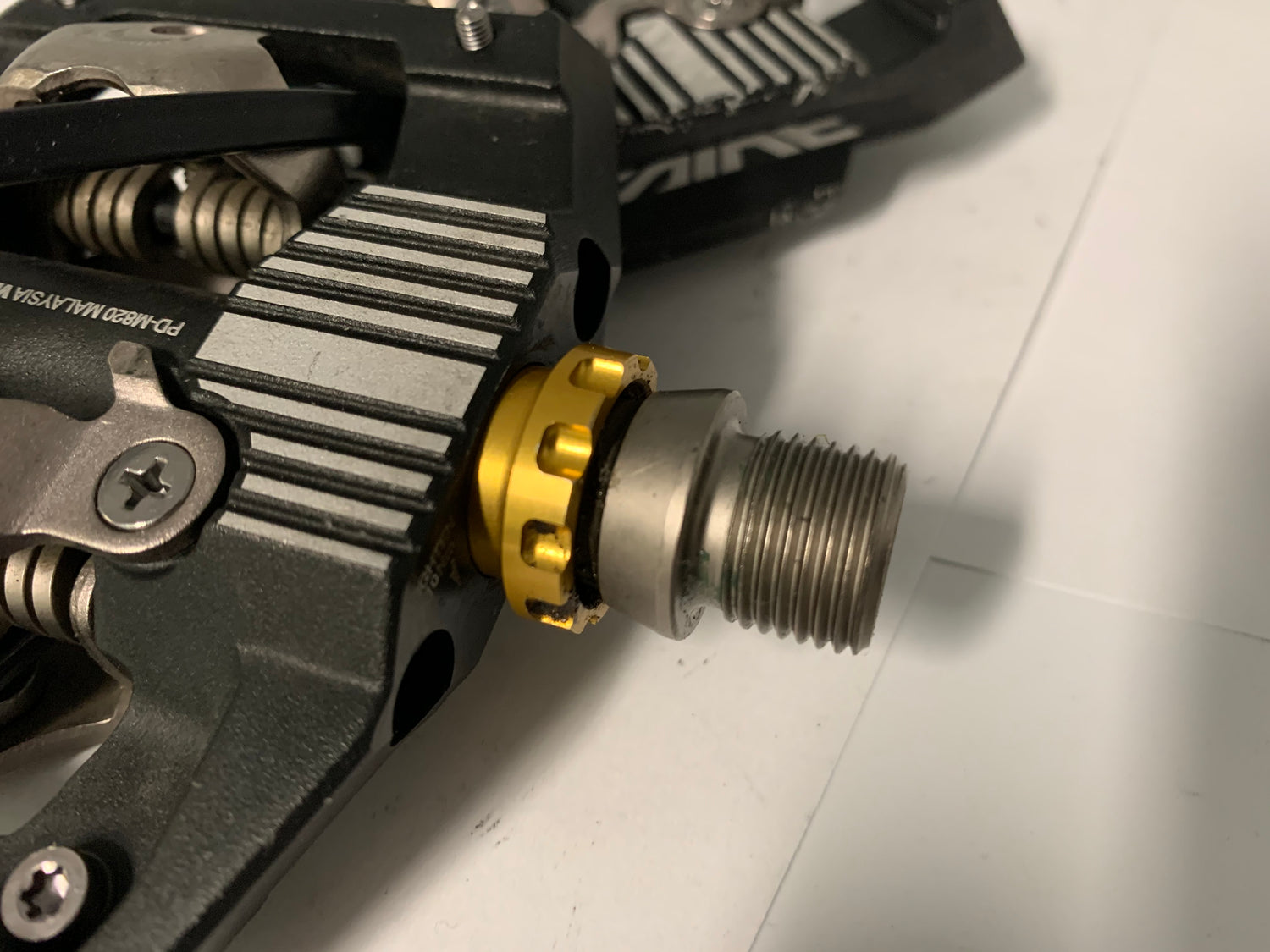 Shimano Saint PD M820 Mountain Bike Pedals 9/16 Spindle