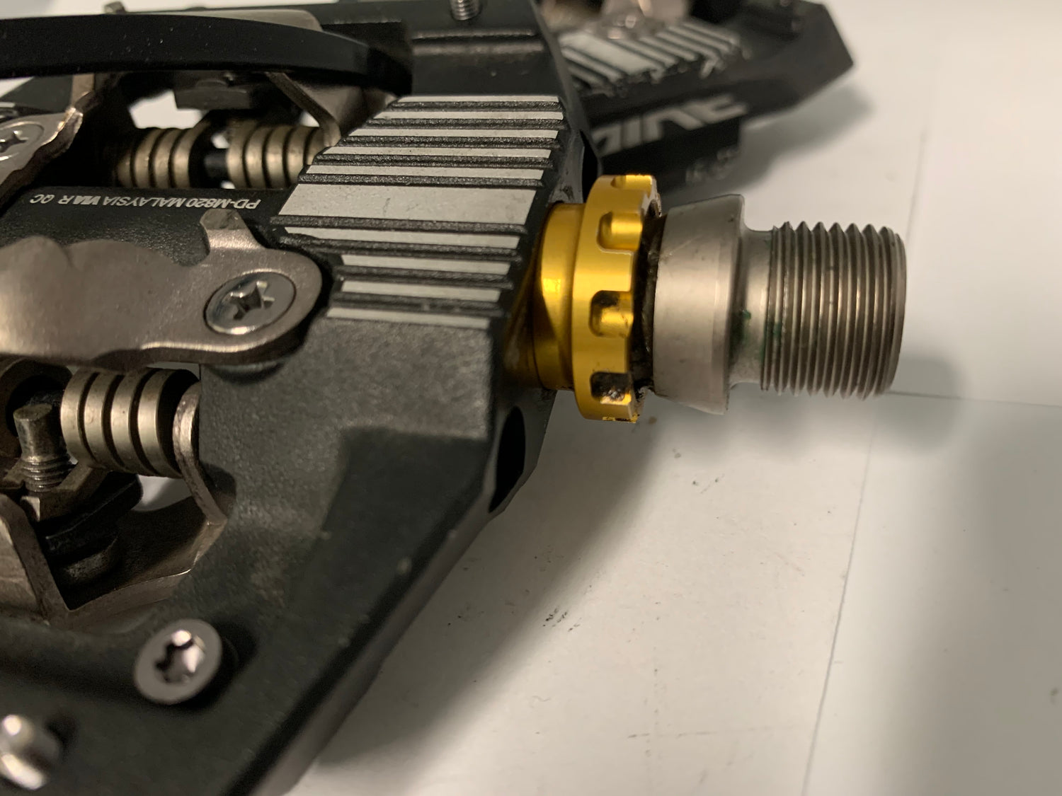 Shimano Saint PD M820 Mountain Bike Pedals 9/16 Spindle